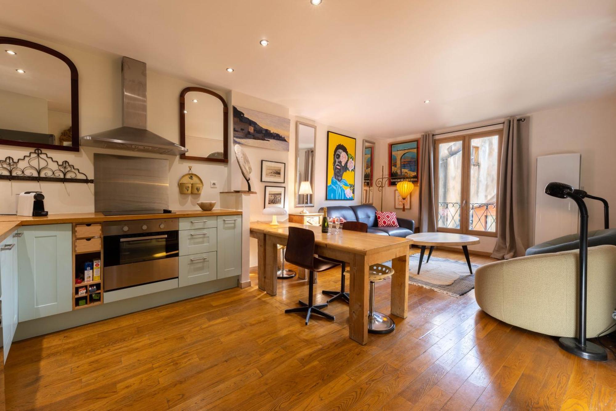 Spacious And Bright Flat Close To The Beach : Heart Of Old Nice Luaran gambar